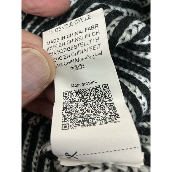 Womans Shein Large Black White V Neck Pullover Over Size Crop Sweater - Picture 5 of 9